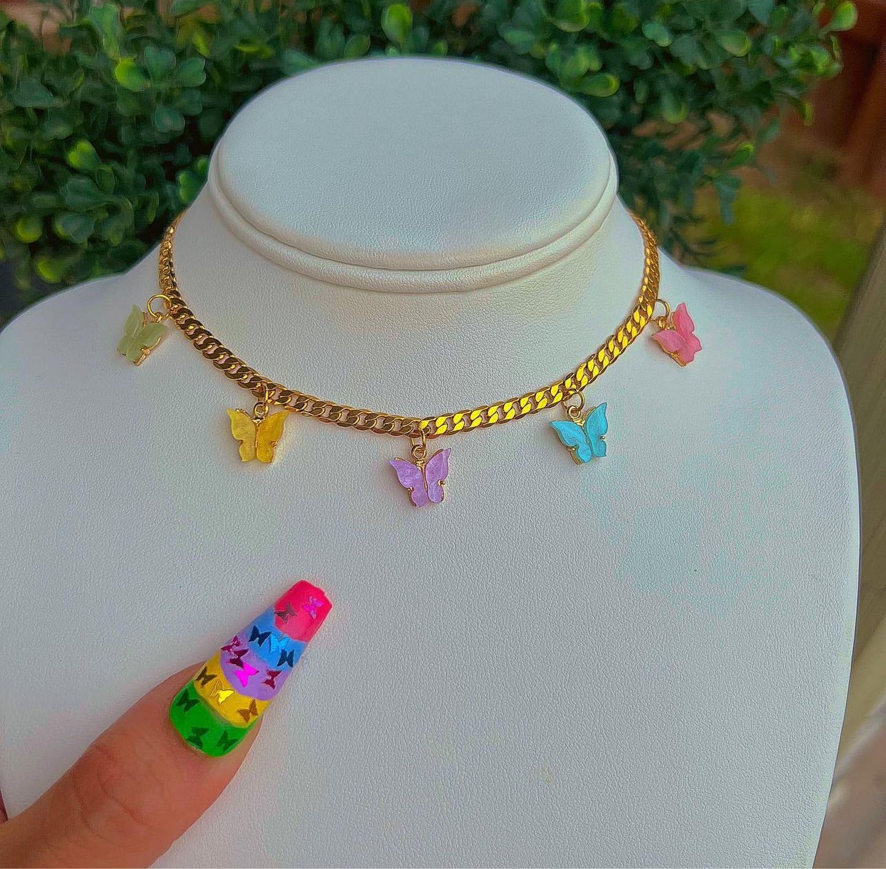 Rainbo Brite Choker