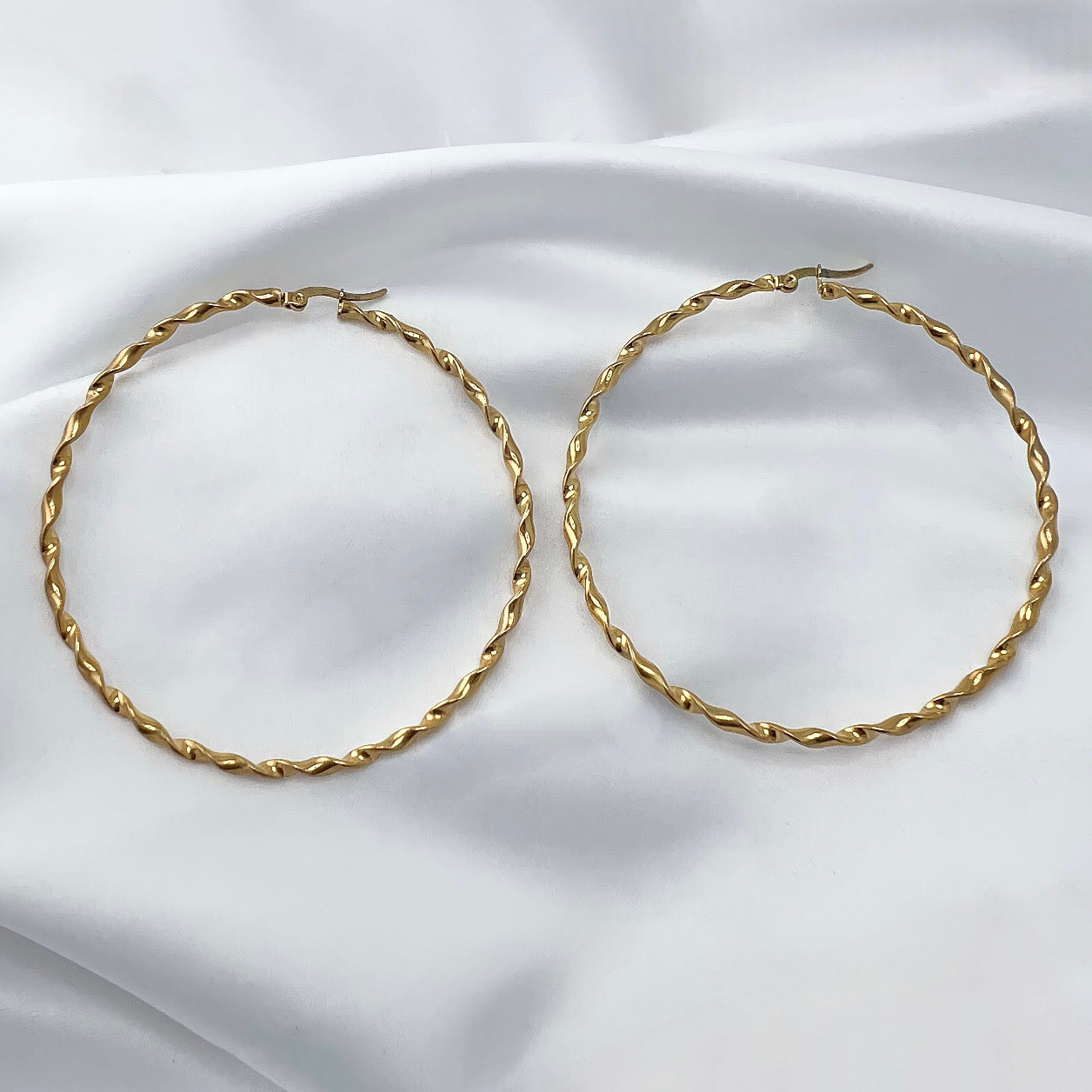 Bonita Hoop Earrings