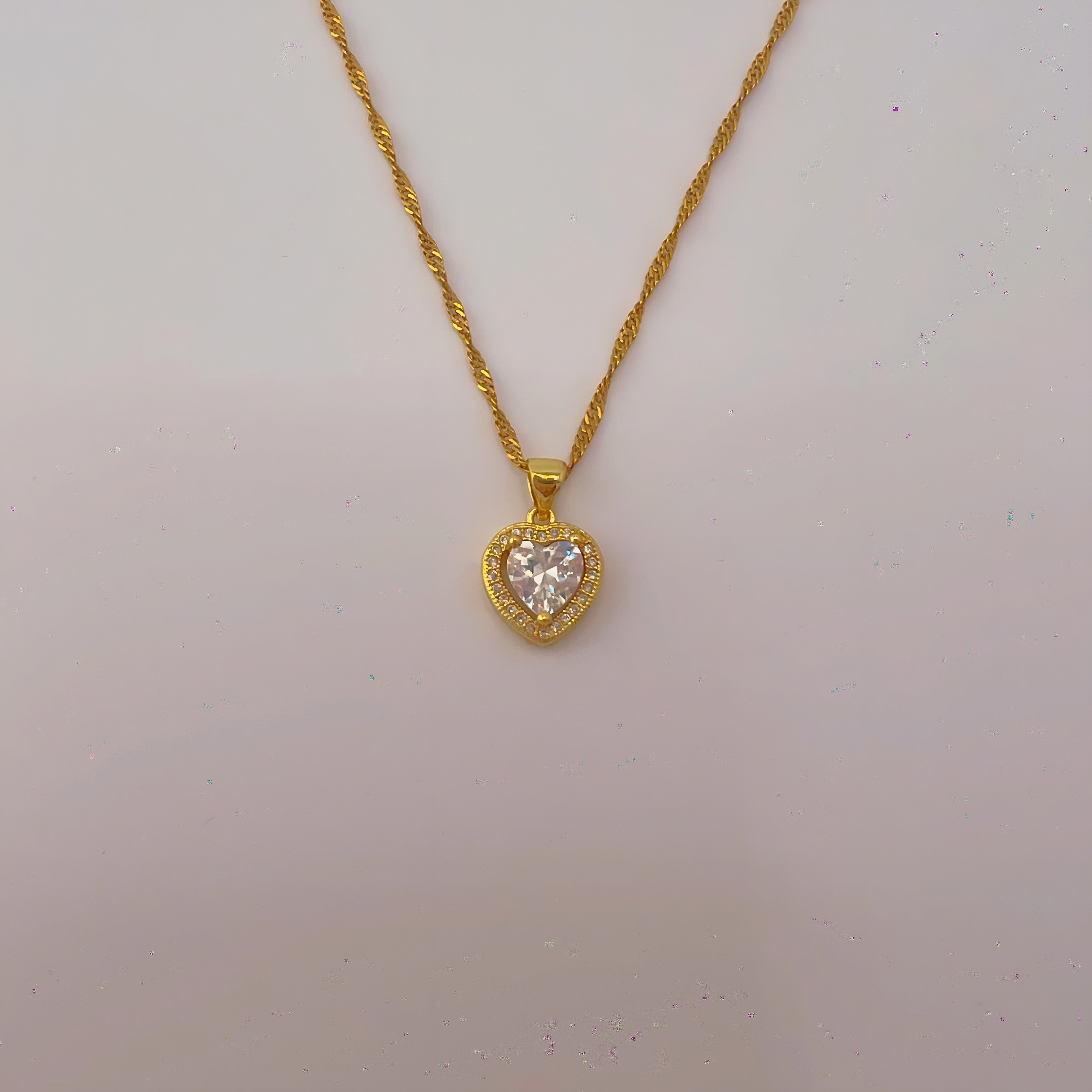 Corazòn Necklace