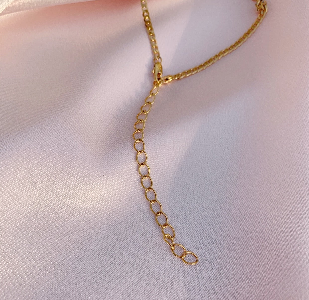 Summertime Fly Choker (1885153230914)