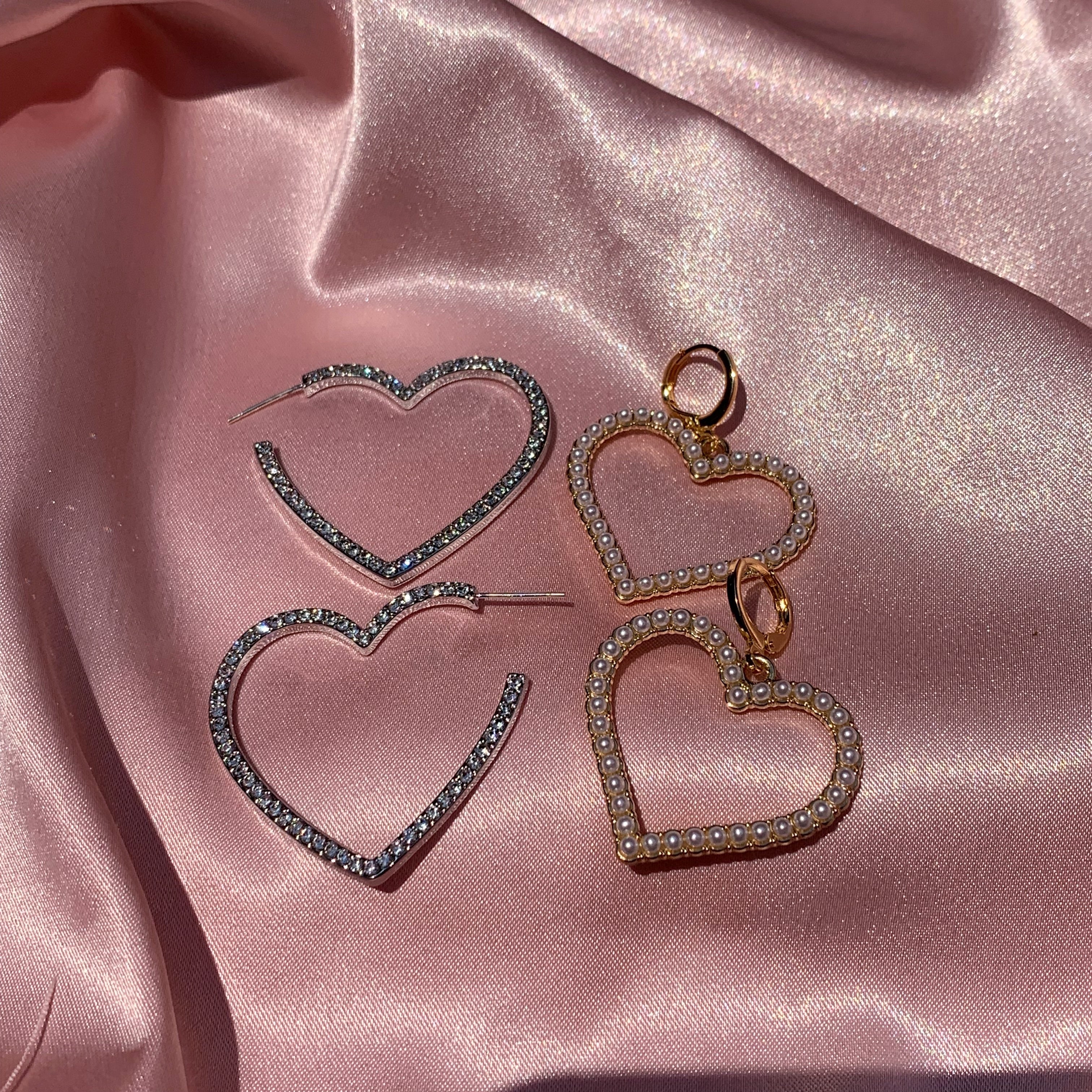 Tease Earrings (2028807815234)